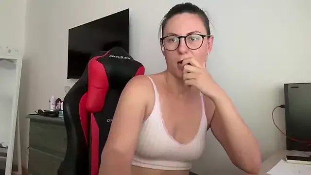 AvaFlowers6 on StripChat 