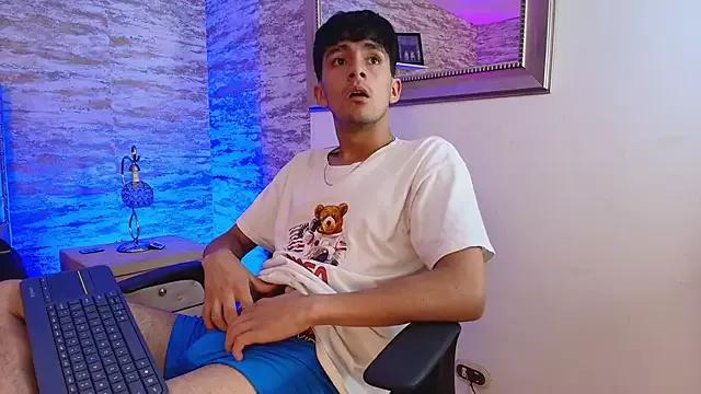 Freechat Axel_Draven on StripChat