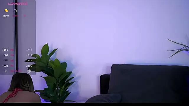 Freechat BabbyAisha on StripChat