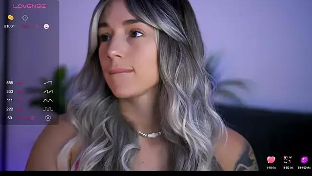 Freechat BabbyAisha on StripChat