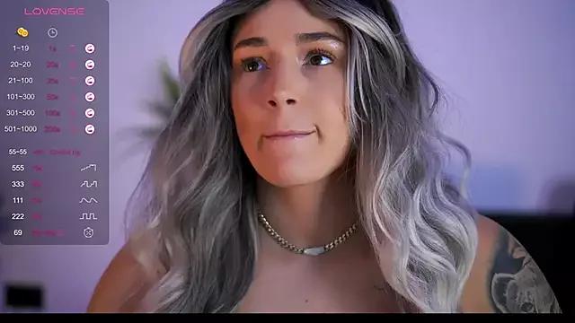 Freechat BabbyAisha on StripChat