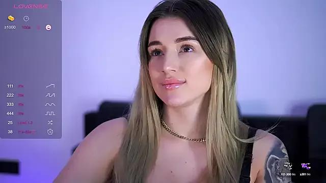 Freechat BabbyAisha on StripChat