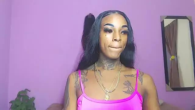 Freechat badgirls_cx on StripChat