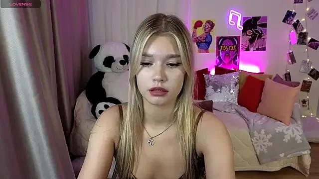 BattyMelody on StripChat 