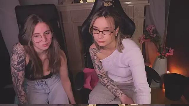 Group Bella_Alita on StripChat