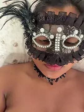 Join sexy stripper Bella_Luna18 Bella_Luna18 from StripChat