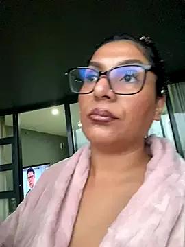 Check out BigBootyButter, she wants to masturbate for you BigBootyButter from StripChat