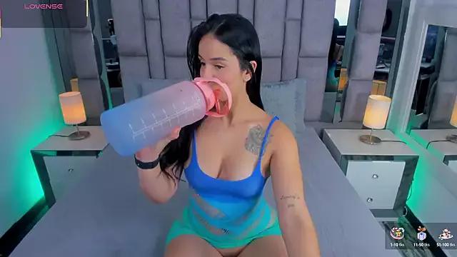 BILIE_ROUSE1 on StripChat 