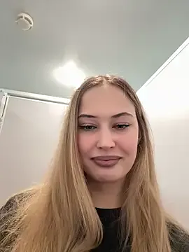 blonde_exe — FIRST STREAM OUTDOOR! HEEEY