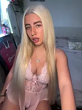 BlondeBetty — last tipper gets free squirting video