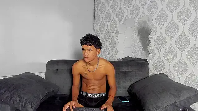 Boy_savoy on StripChat