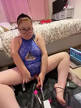 Freechat BrattyPrincess-x on StripChat