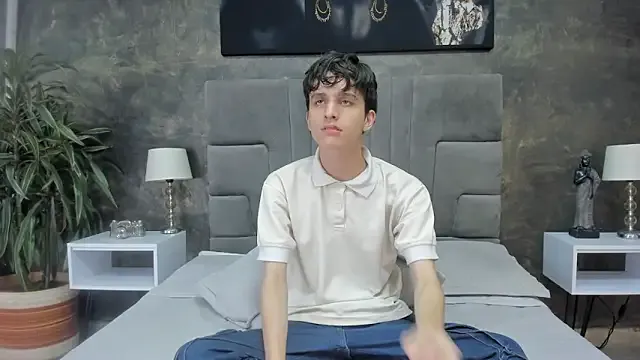 bruce_hans — hard dick