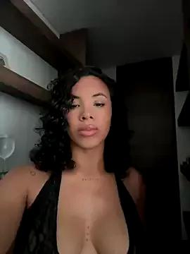 Freechat Brunettexio on StripChat