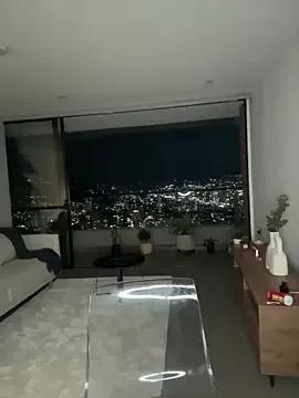 Freechat Brunettexio on StripChat