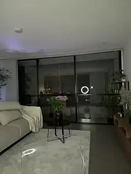 Freechat Brunettexio on StripChat