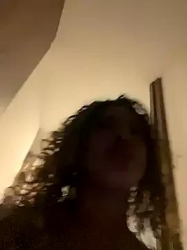 Freechat Brunettexio on StripChat