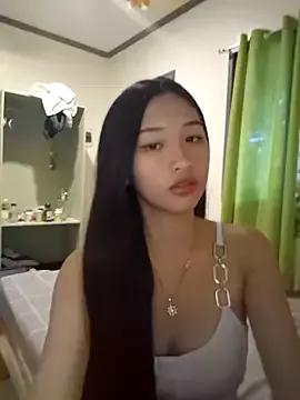 Bunny72772 on StripChat