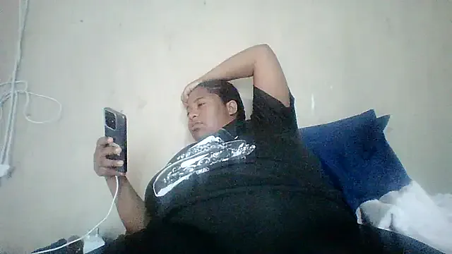 Freechat bustyboobs27 on StripChat