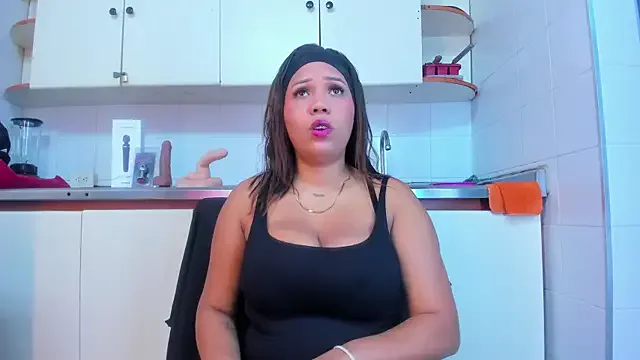 BustyGlow on StripChat