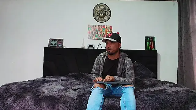 cajusexxx — Take off my shorts and spank my ass