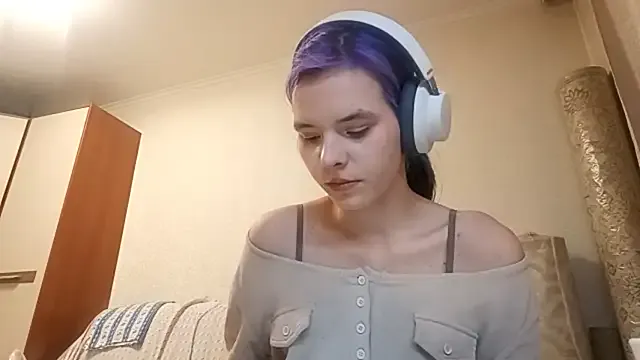 CallerKoran — play with my nipples