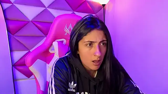 Cameron_cutte — show tits