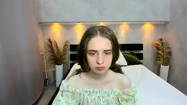 Camilla_Kelly on StripChat