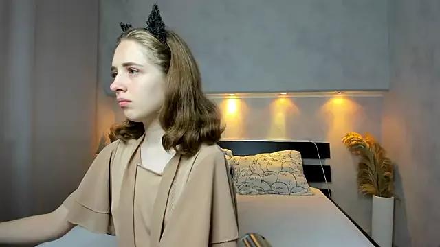 Camilla_Kelly on StripChat