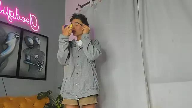 Checkout StripChat's Camillo_virgil camillo_virgil from StripChat