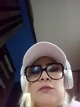 Freechat CandieGilson__ on StripChat