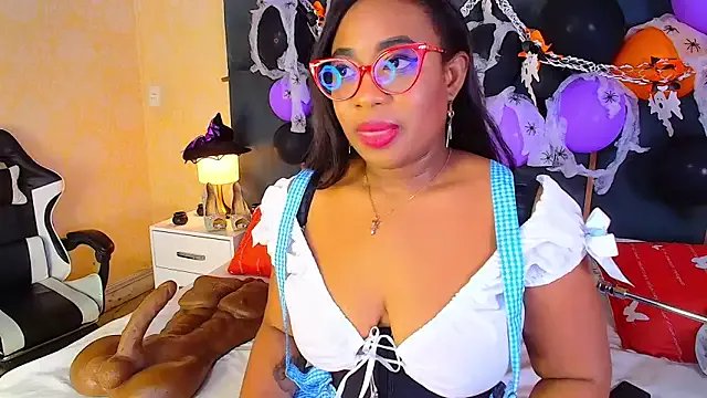 Freechat CaseyMoon on StripChat