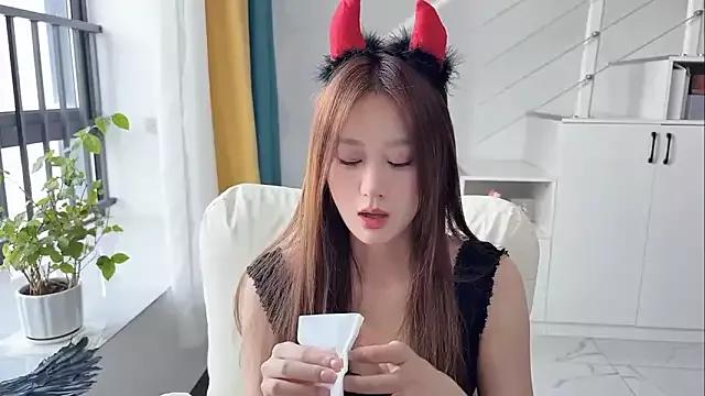 Cassie-20 on StripChat 