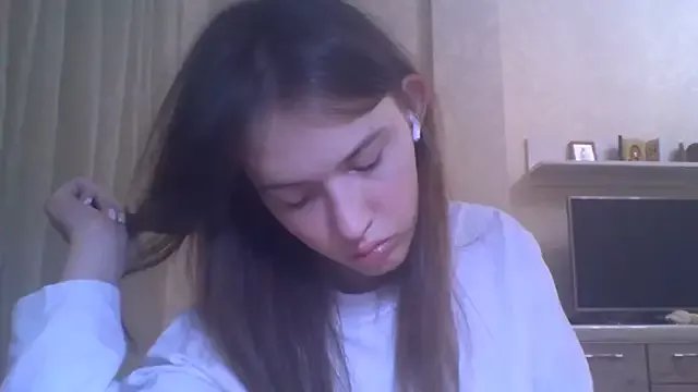 Freechat CeyaLier on StripChat