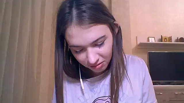 Freechat CeyaLier on StripChat