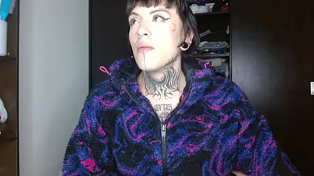 charlotbelucci_ on StripChat