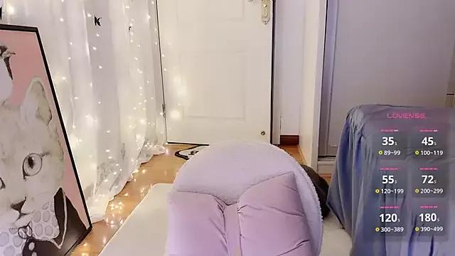 Freechat charlotte520 on StripChat