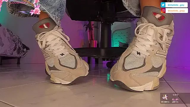 Freechat charlotte__grey on StripChat