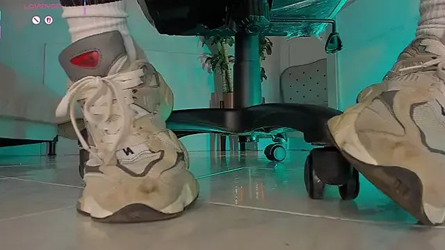 Freechat charlotte__grey on StripChat