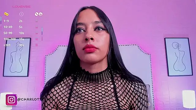 Freechat charlotte_kisss on StripChat