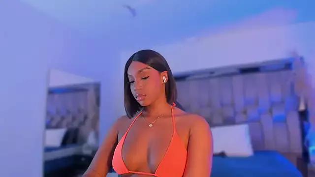 ChaynnaCooper on StripChat