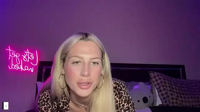 ChelseaCheeky on StripChat