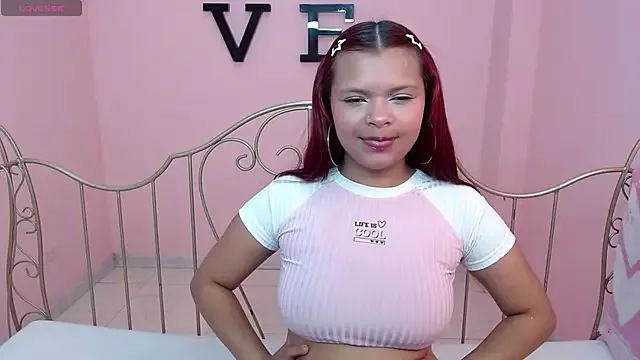 StripChat Choloeadams_xxx is Freechat Choloeadams_xxx — Saliva in pussy
