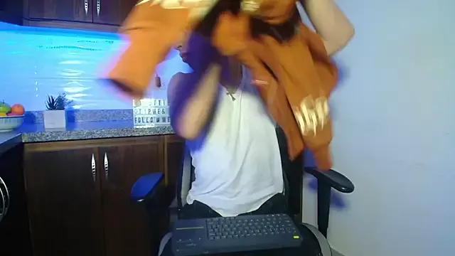 chris_evans27 from StripChat