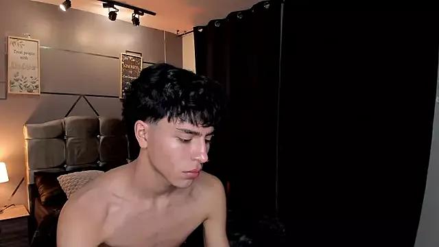 Freechat Christopher_77 on StripChat