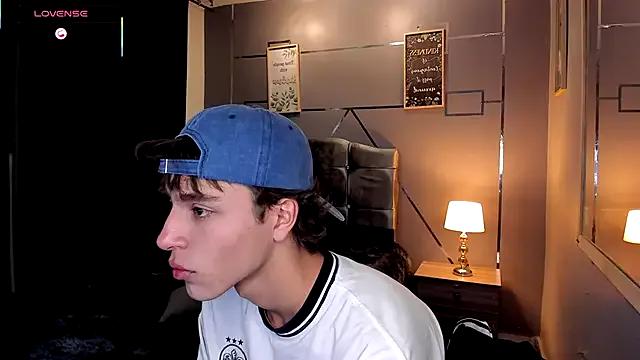 Freechat Christopher_77 on StripChat