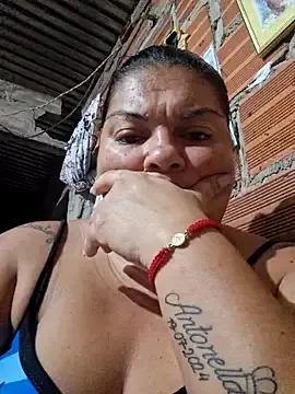 chubby_sexy_big_tits on StripChat 