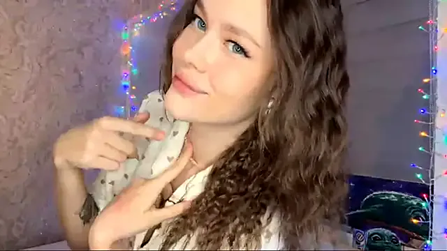 StripChat CindyHines is Group CindyHines — Free my boobs and slap them