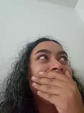 cinnaminnie on StripChat 