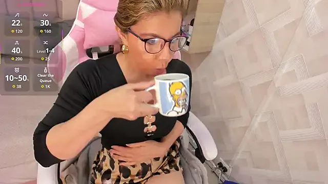 Freechat Clhoe_Johnson on StripChat